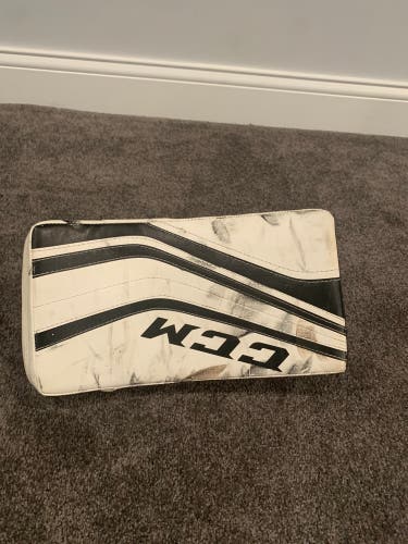 CCM Senior Blocker R1.5 Used