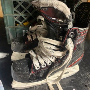Used Bauer Regular Width  Size 2 Vapor XLTX Pro Hockey Skates