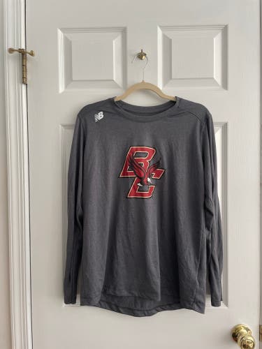 Gray Used Large New Balance Shirt