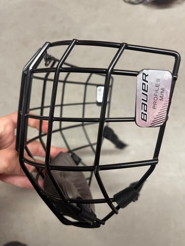 Used Medium Bauer Full Cage Profile II Facemask