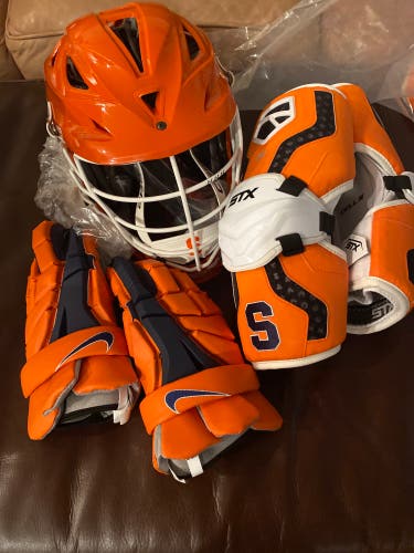 Bundled New Cascade R SU Helmet/ New Vapor Elite Nike lacrosses gloves/ Stx cell 4 Arm pads