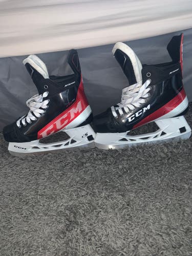 NEW CCM JetSpeed FT4 Pro Hockey Skates