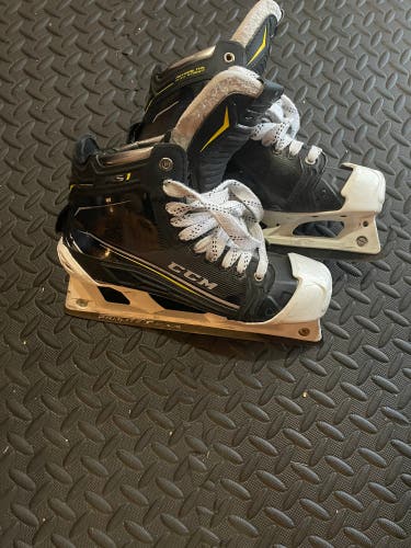 Used CCM Regular Width  Size 8.5 Super Tacks AS1 Hockey Goalie Skates
