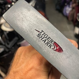Golf Pitter Tiger Shark In Right Handed  32