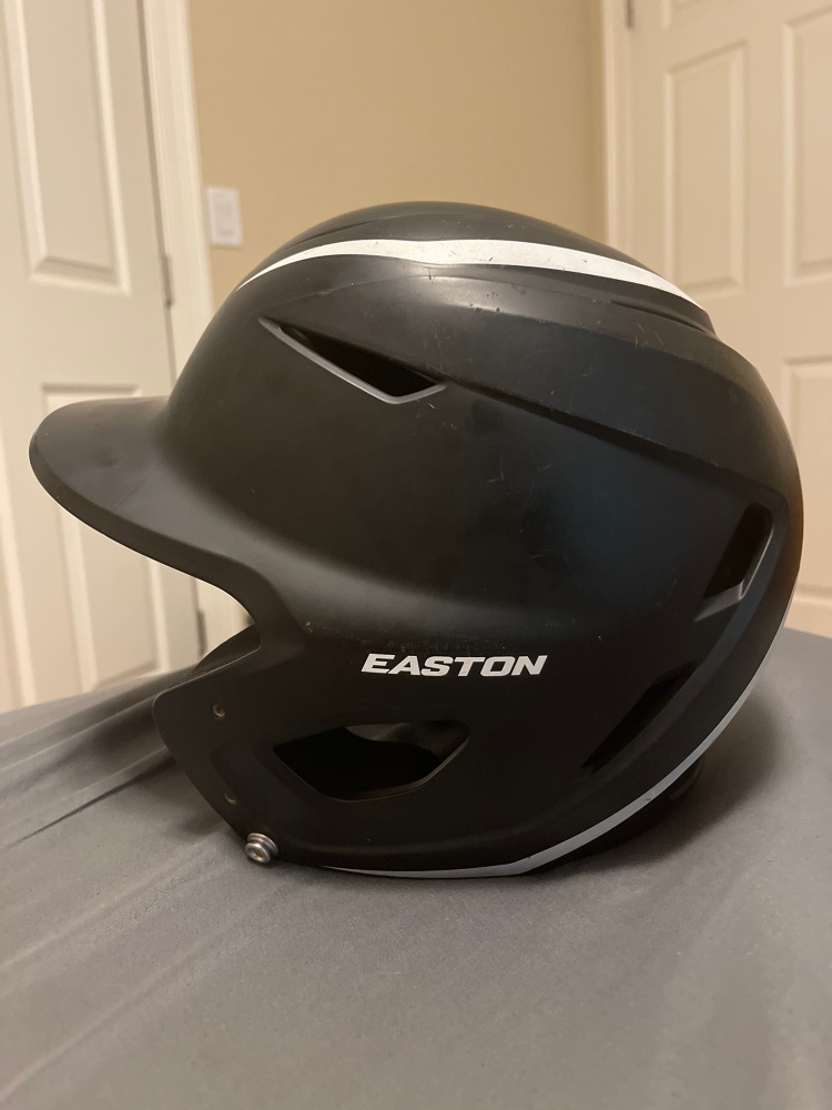 Used One Size Fits All Easton Elite X Batting Helmet