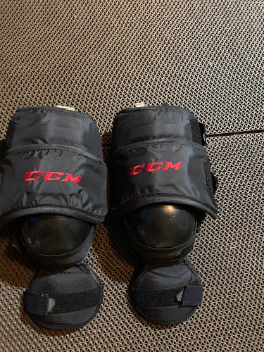 Ccm extreme Flex knee pads