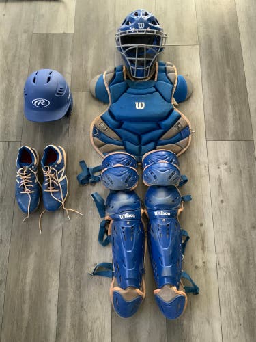 Blue Catching Gear + Free Cleats And Helmet