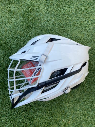 *LIKE NEW* All White Cascade S Helmet