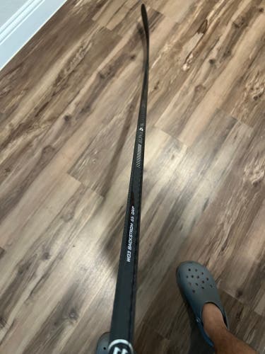 Senior Right Handed W03 Alpha DX Hockey Stick