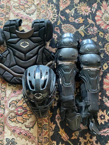 EvoShield Catcher's Set