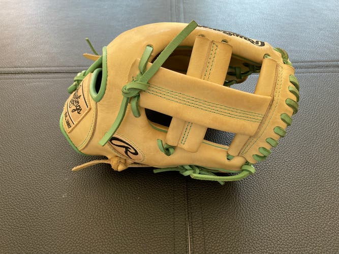 Used Rawlings Right Hand Throw Infield Heart of the Hide Baseball Glove 11.5"