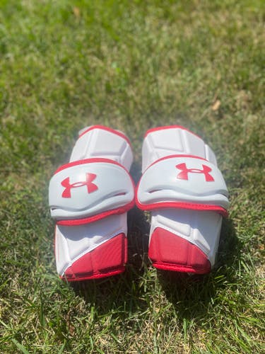 Boston University New Large Under Armour Command Pro Arm Pads