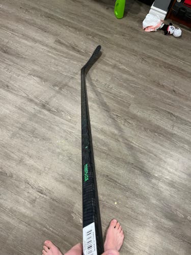Senior Right Handed P90TM Pro Stock Trigger 6 Pro Hockey Stick