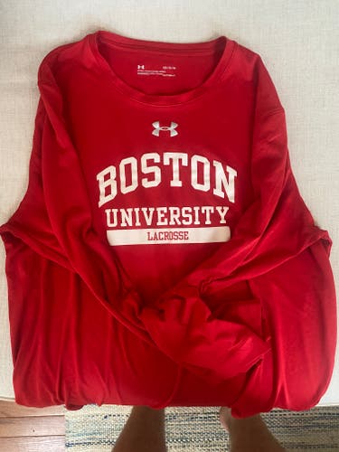 Boston University Men's Lacrosse Red Long Sleeve Large
