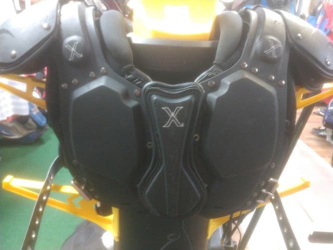 Used Adult Medium Xenith Velocity 2 Shoulder Pads