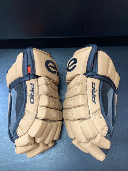 Eagle Aero 15 Hockey Gloves