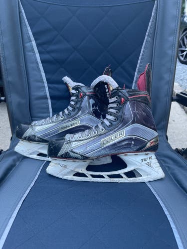 Used Bauer Regular Width  Size 10 Vapor X900 Hockey Skates