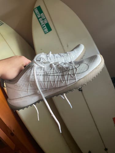 White Used Size 11.5 (Women's 12.5) Nike Shoes
