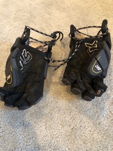 Used Player's STX  Stallion 200 Lacrosse Gloves