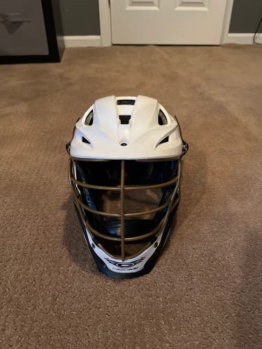Cascade s white with gold facemask