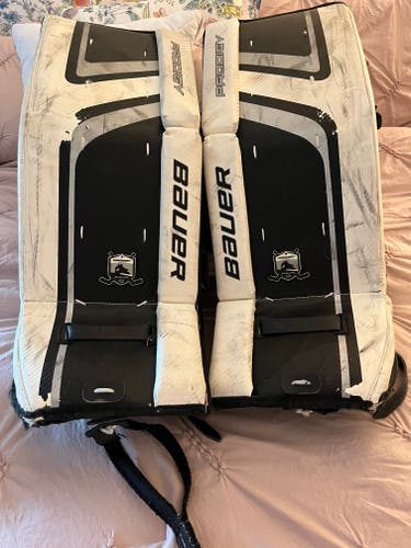 Used 26" Bauer Prodigy 2.0 Goalie Leg Pads