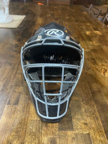 Used Youth Rawlings Catcher's Mask, Youth 6.5-7