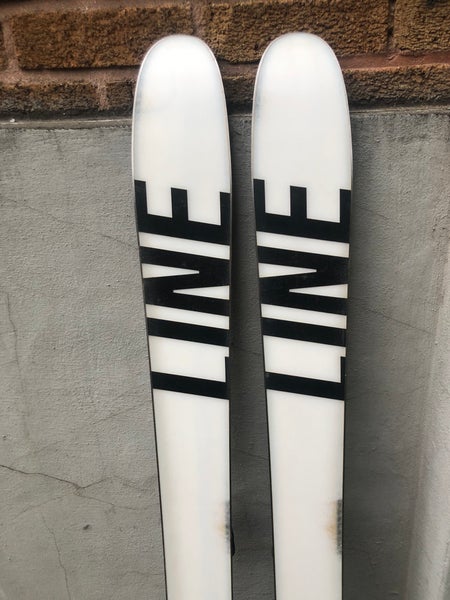 Line Tigersnake 157cm with Marker Griffon Bindings | SidelineSwap