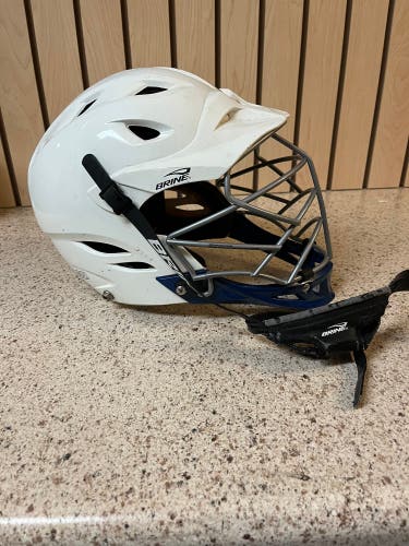 Brine Triumph XP Lacrosse Helmet  MD/L