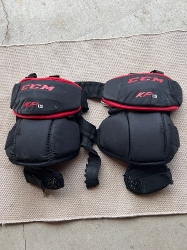 CCM Goalie Knee Pads Intermediate