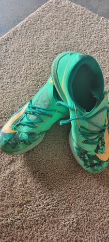 Green Adult Used Men's Size 13 (Women's 14) Nike Shoes