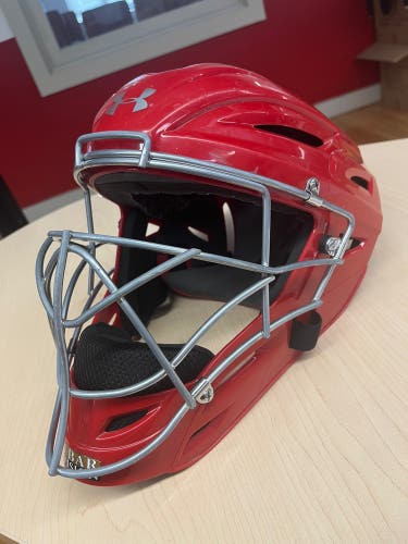 Under Armour Victory Series Catcher's Mask UAHG2A-VS