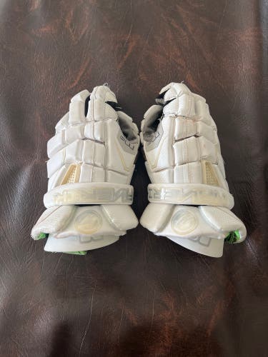 Used Maverik 12" M4 Lacrosse Gloves