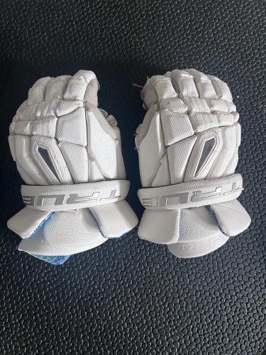 Used True 12" Lacrosse Gloves