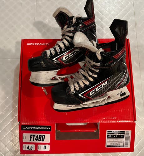 CCM  Size 4.5 JetSpeed FT490 Hockey Skates. FREE SHIPPING