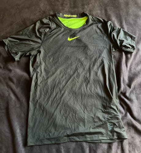Nike Pro Dri-Fit Athletic Shirt - Men’s Medium