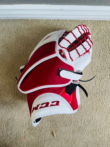 CCM 4.9 e flex goalie glove