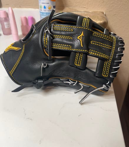 Infield 11.75" Pro Baseball Glove