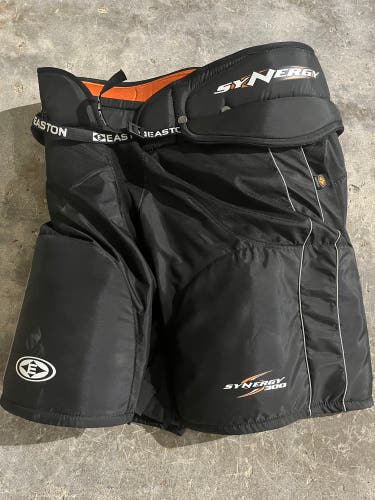 Senior Medium Easton  Synergy 300 Hockey Pants