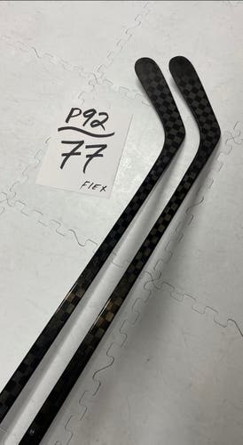 Senior(2x)Left P92 77 Flex ProBlackStock Pro Stock Nexus 2N Pro Hockey Stick