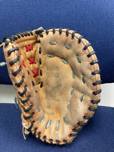Re-laced/reconditioned vintage Nesco youth 1st base mitt-12’ RHT