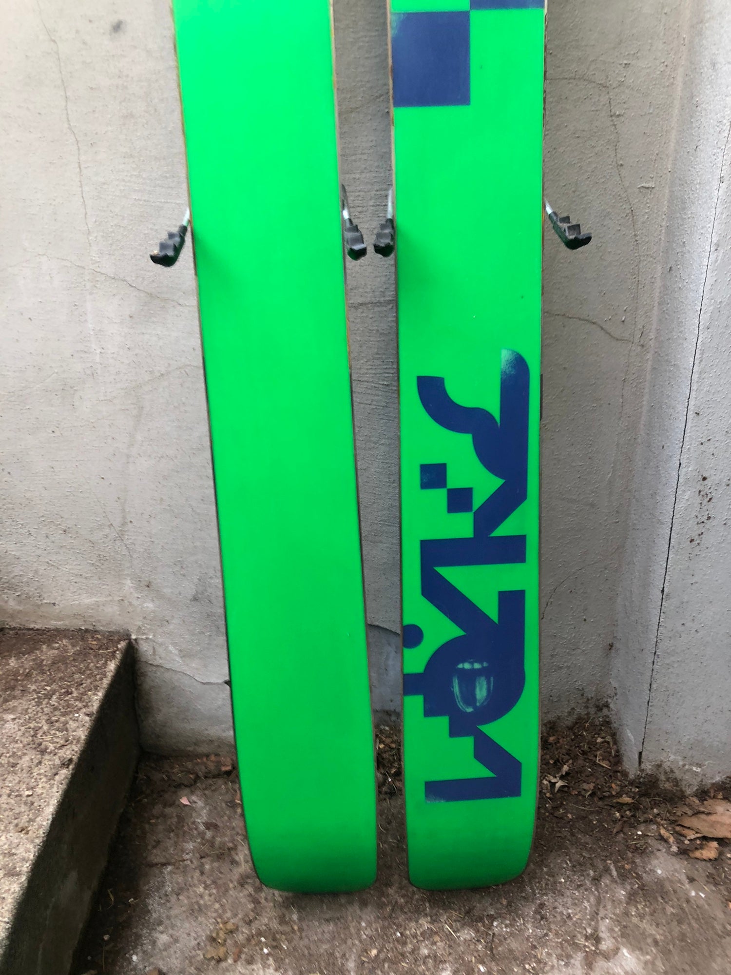 スキー VOLKL ONE 186cm MARKER GRIFFON DEMO VOLKL ONE 186cm MARKER