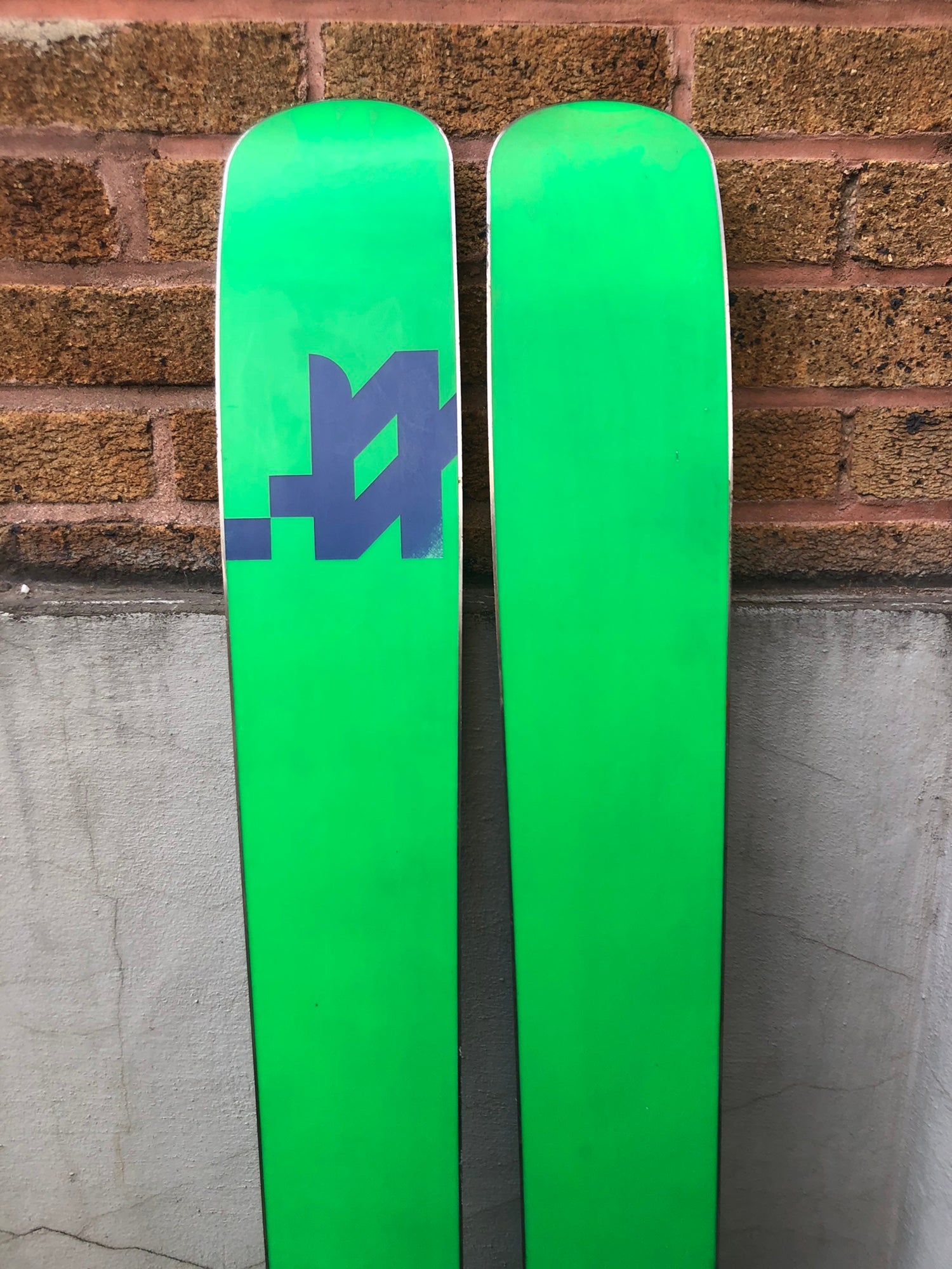 スキー VOLKL ONE 186cm MARKER GRIFFON DEMO VOLKL ONE 186cm MARKER