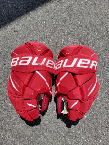 Used Bauer Vapor 2X Gloves 13"