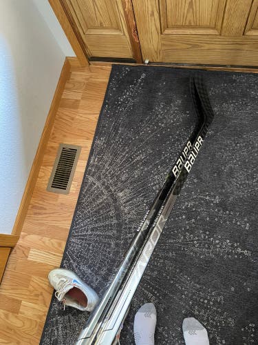 2 Bauer ADVs Dressed As Hyperlite