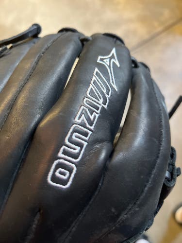 Infield 11.75" MVP Prime Baseball Glove