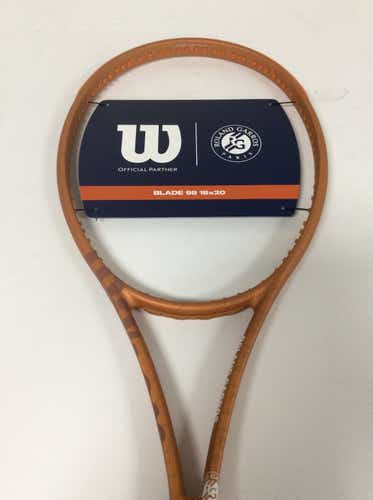 Wilson Blade 98 18x20 Roland Garros 4 1 4" Tennis Racquet