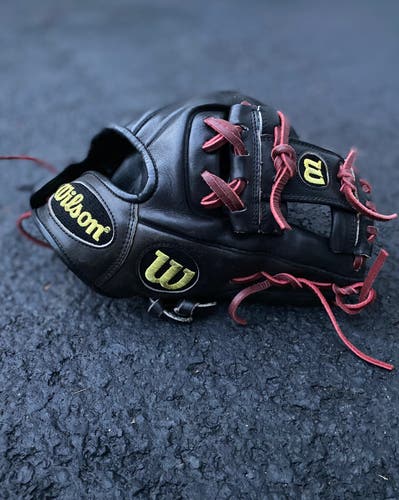 Infield 11.25" A2000 Baseball Glove