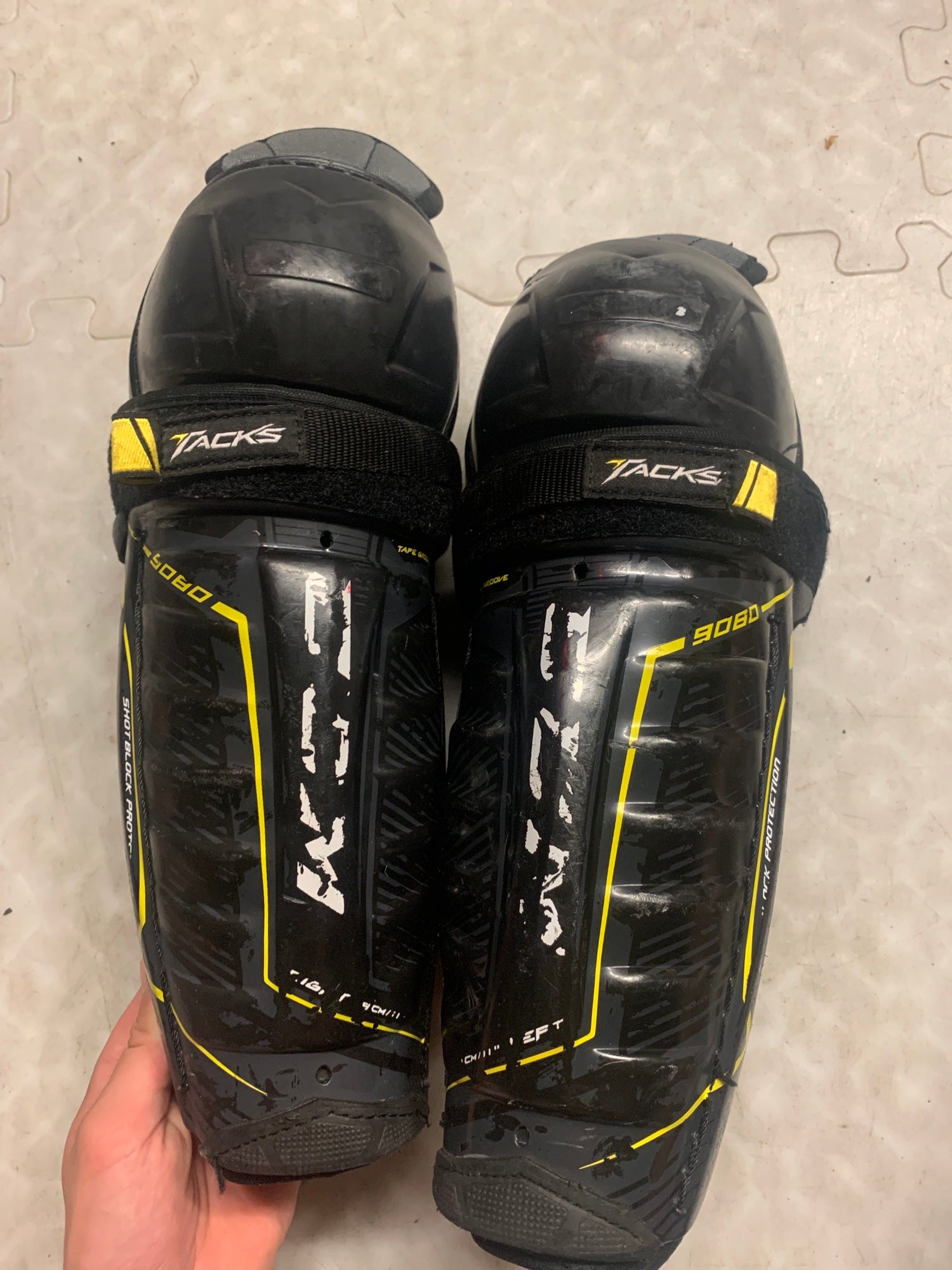 CCM Tacks 9080 Shin Pads SidelineSwap