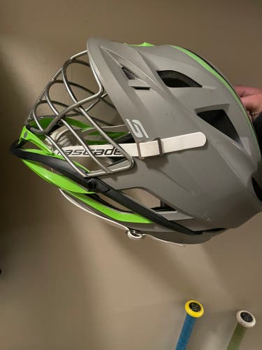 Lacrosse cascade s helmet