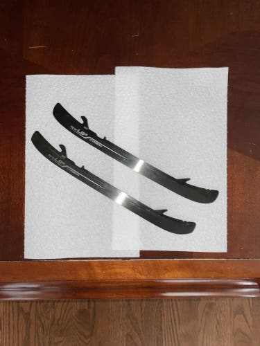 New Bauer 263 mm TUUK Lightspeed 5 Carbon Edge